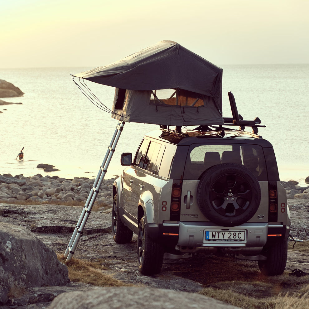 Thule Foothill Compact rooftop tent for 2 with space for extra adventure