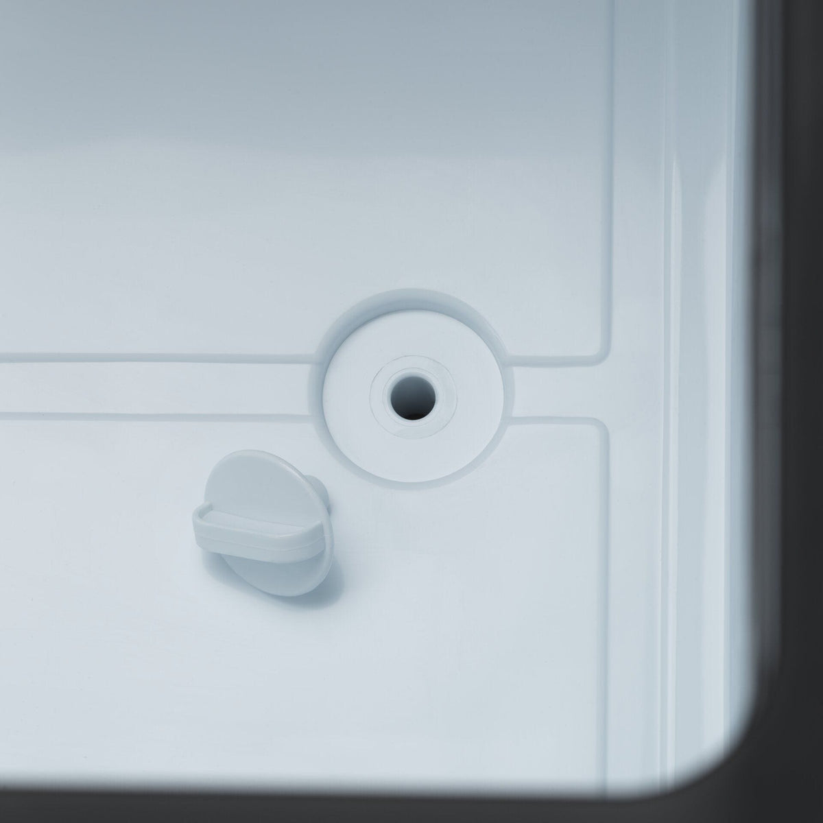 CFX5 35 Electric Cooler Advanced Materials and Design in an Ice-Free 35L Electric Cooler