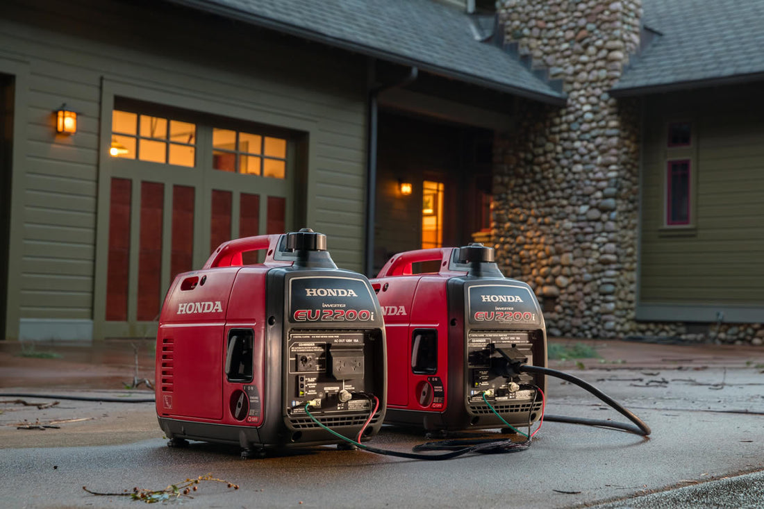 EU2200i
EU2200ITAN
2200 watt 120V inverter generator with CO-MINDER™